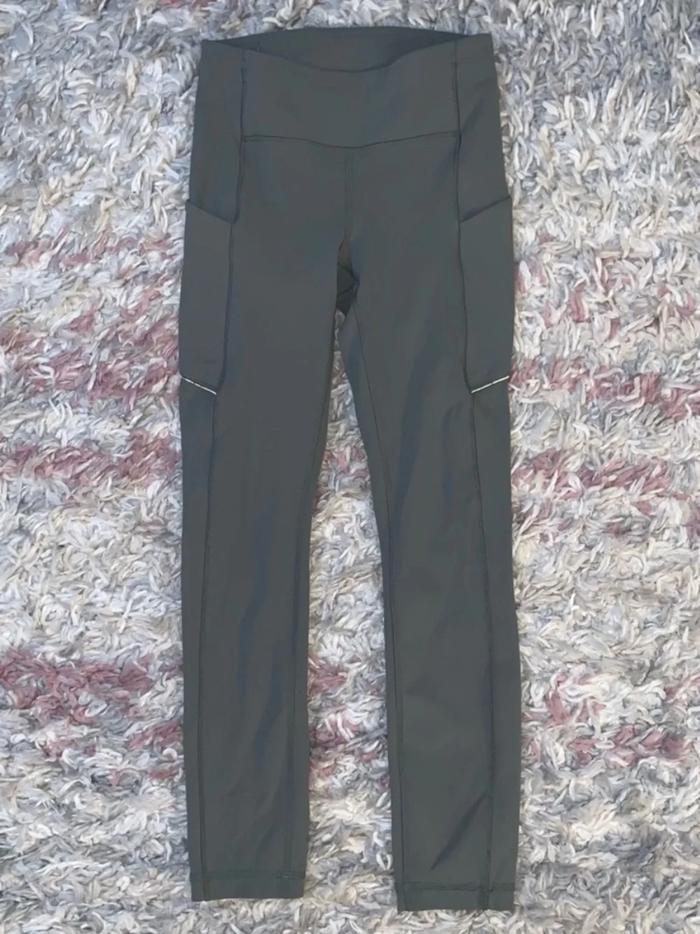 Lululemon Speed Up Tight *Full-On Luxtreme 28
